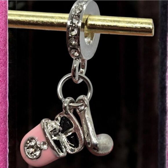Pink Headphones 3D Dangle Charm Bracelet Rhinestone Silver Case + Earphone Gift - Picture 7 of 10